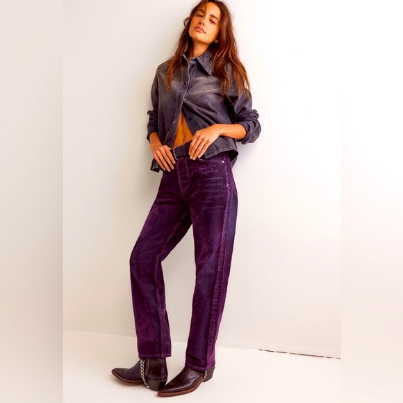 We The Free Denim - NWT We The Free First Class Relaxed
Flock Jeans!